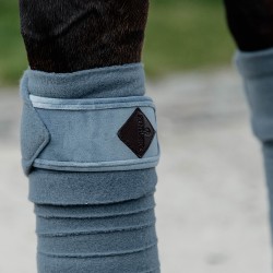Kentucky horsewear Light Blue Velvet Fleece bandages
