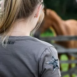 Montar Alexa Brown T-shirt with graphite sequin star on the arm